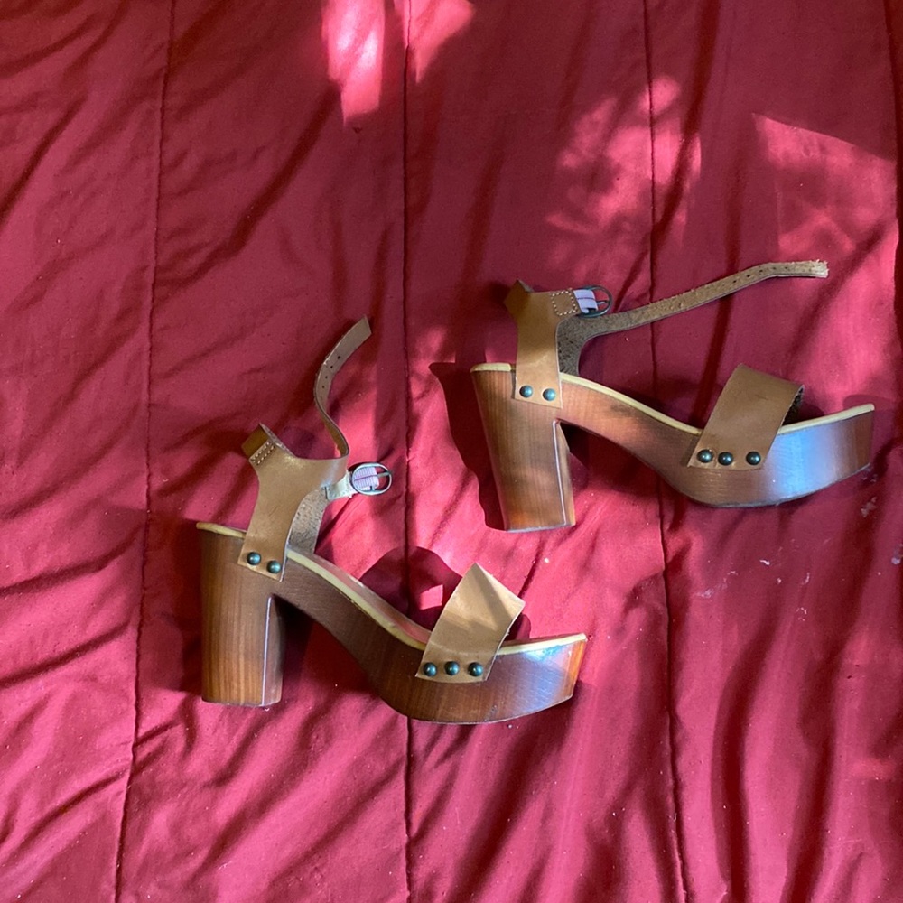 Madden girl sandals